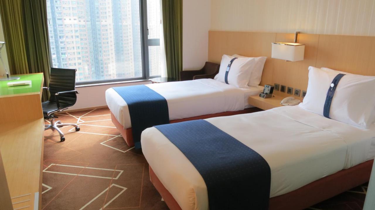 Holiday Inn Express Hong Kong Kowloon East, An Ihg Hotel Εξωτερικό φωτογραφία