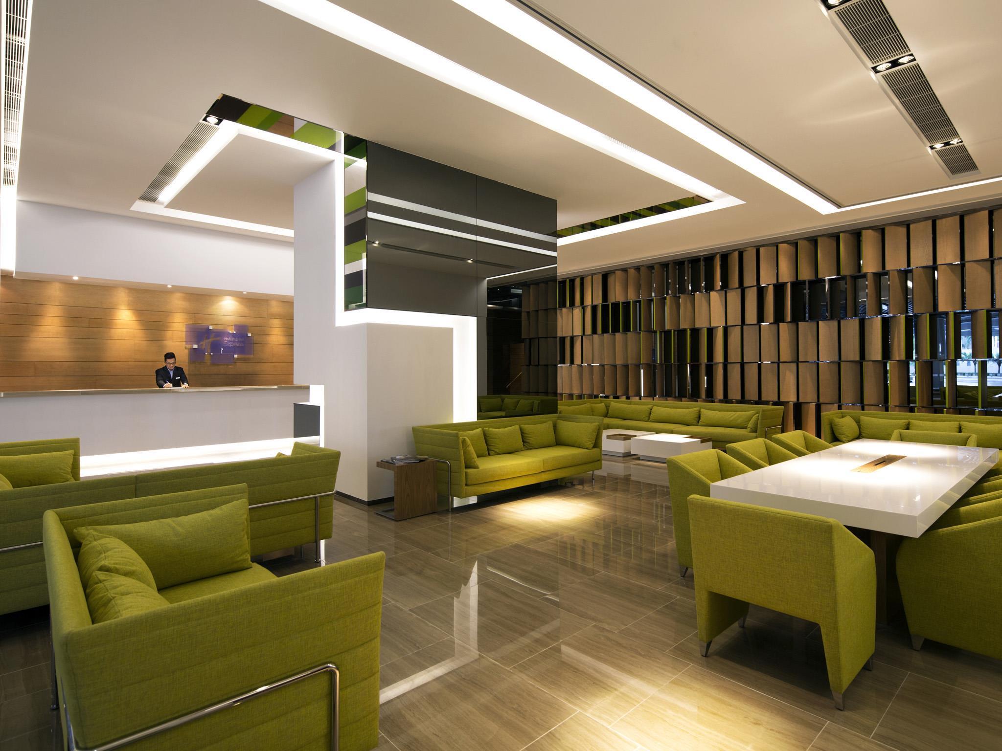 Holiday Inn Express Hong Kong Kowloon East, An Ihg Hotel Εξωτερικό φωτογραφία